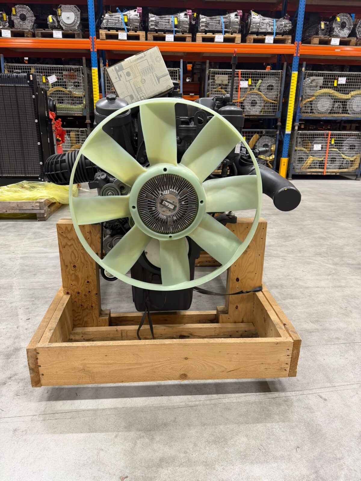 Industriemotor Mercedes OM460